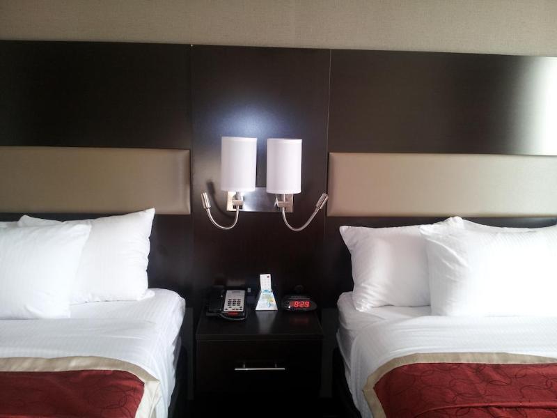 Howard Johnson By Wyndham Jamaica Ny Near Airtrain Jfk Nowy Jork Zewnętrze zdjęcie