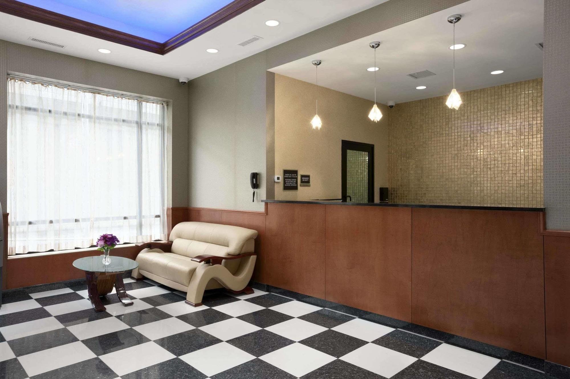Howard Johnson By Wyndham Jamaica Ny Near Airtrain Jfk Nowy Jork Zewnętrze zdjęcie