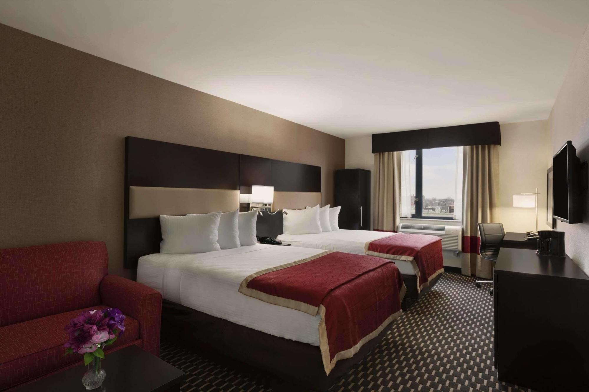 Howard Johnson By Wyndham Jamaica Ny Near Airtrain Jfk Nowy Jork Zewnętrze zdjęcie