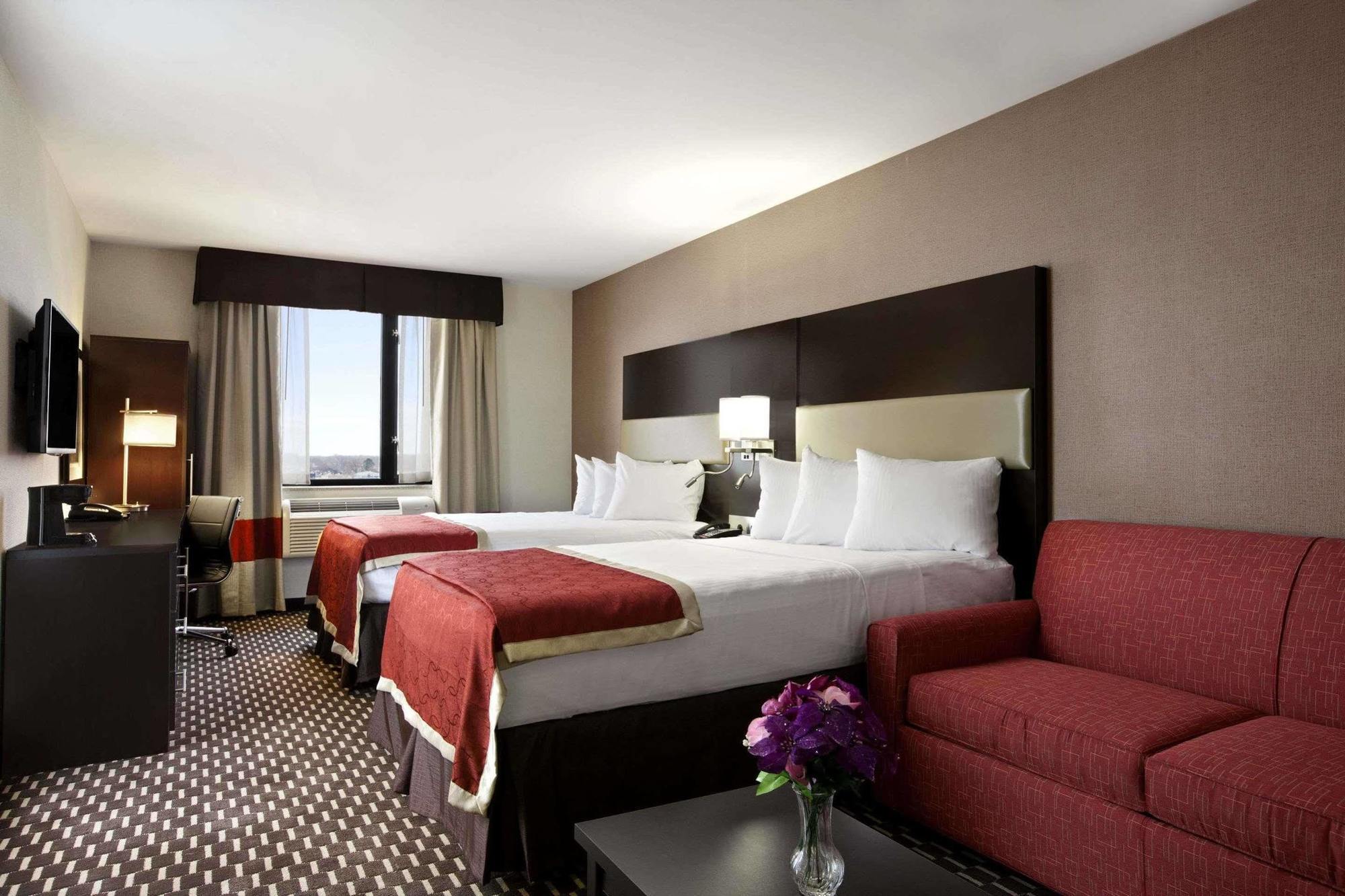 Howard Johnson By Wyndham Jamaica Ny Near Airtrain Jfk Nowy Jork Zewnętrze zdjęcie